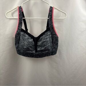 Lululemon Athletics Sports Bra 36DD Gray Padded Back Closure Wireless